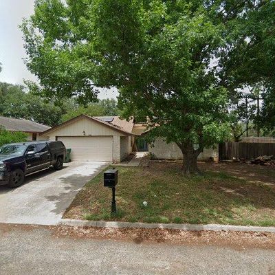 102 Hughs St, Boerne, TX 78006