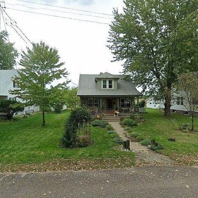 102 N Oak St, Rockland, WI 54653