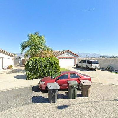 1096 Award Dr, Colton, CA 92324