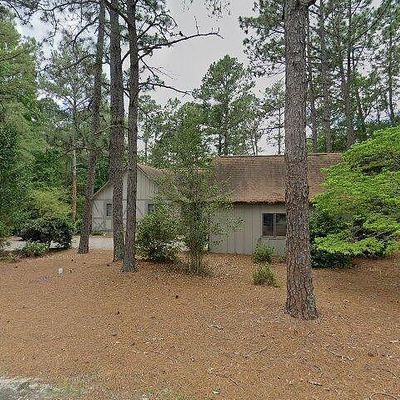 11 Apawamis Rd, Pinehurst, NC 28374