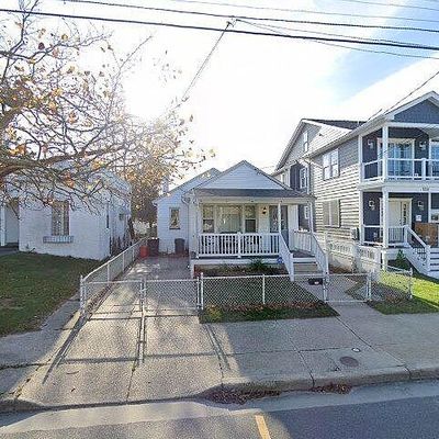 110 E Fern Rd, Wildwood, NJ 08260