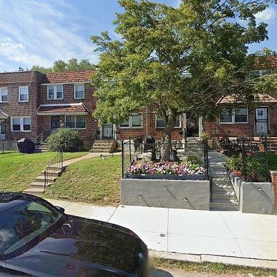 1107 E Sharpnack St, Philadelphia, PA 19150