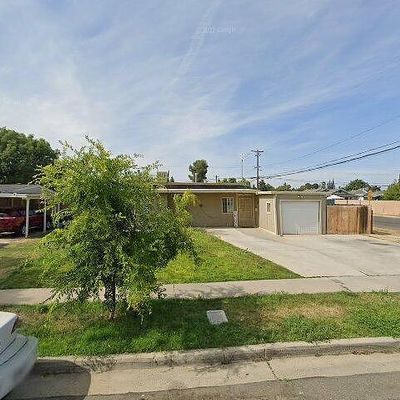 1108 W Lansing Way, Fresno, CA 93705