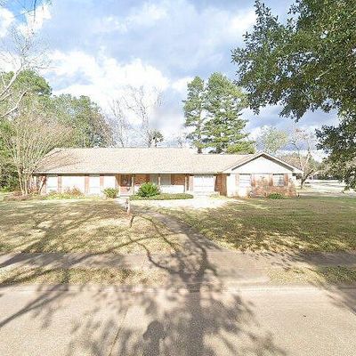 1111 Southampton Dr, Alexandria, LA 71303