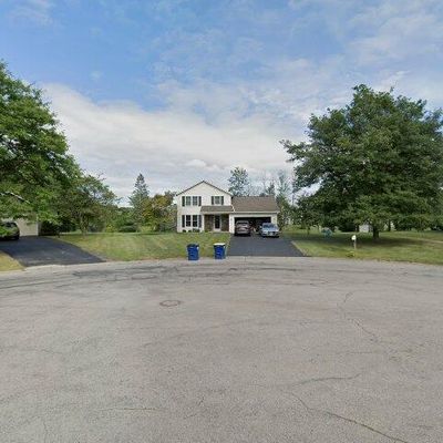 1118 Stonegate Dr, Webster, NY 14580