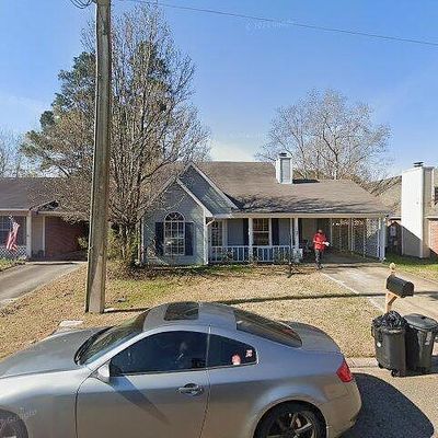 1125 Barnett Bend Dr, Brandon, MS 39047