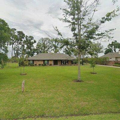 113 Nicholls Dr, Thibodaux, LA 70301