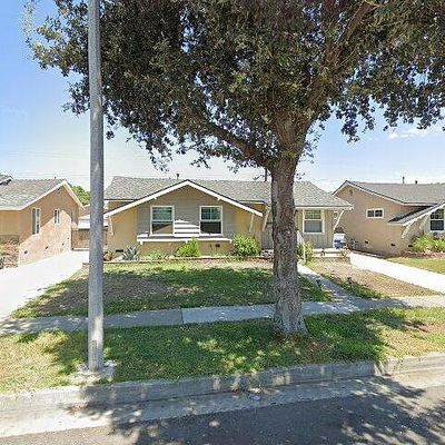 11433 212 Th St, Lakewood, CA 90715