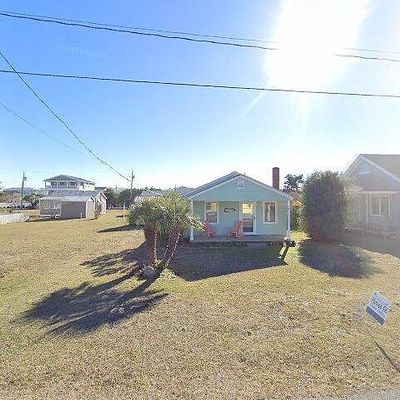 115 Hanby Ave, Carolina Beach, NC 28428