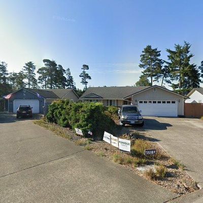 1150 Hemlock St #F22, Florence, OR 97439