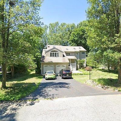 116 Oweno Rd, Mahwah, NJ 07430