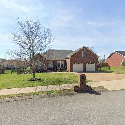 1036 Whitley Pl, Hendersonville, TN 37075