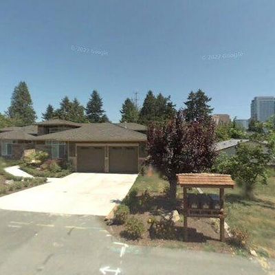 1038 Belfair Rd, Bellevue, WA 98004