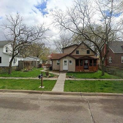 104 2 Nd St, Melrose, WI 54642