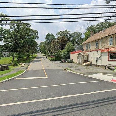 104 Chincopee Ave, Hopatcong, NJ 07843