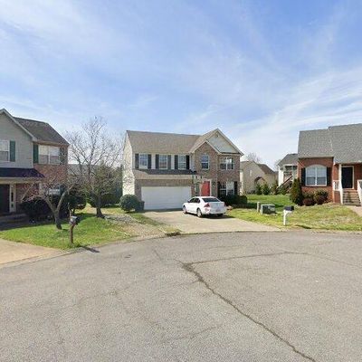 104 Meadow Crest Ct, Hendersonville, TN 37075