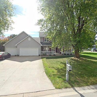 1047 Northcreek Dr, Neenah, WI 54956