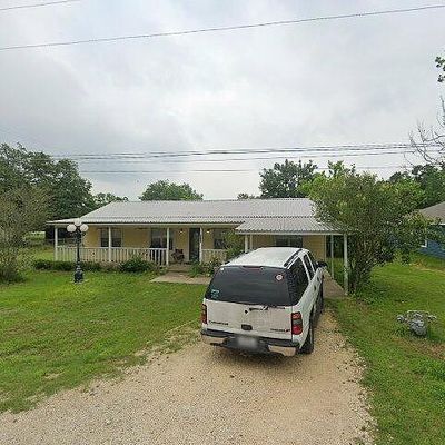 105 Hillard St, Lexington, TX 78947