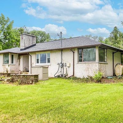 1053 County Line Rd, Horsham, PA 19044