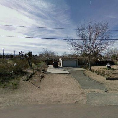 10584 Lincoln Ave, Hesperia, CA 92345