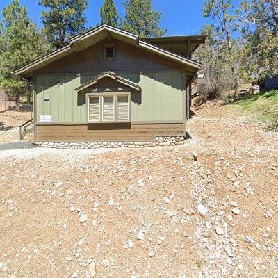 1065 Minton Dr, Big Bear City, CA 92314