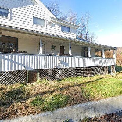 107 Willow St, Nanticoke, PA 18634