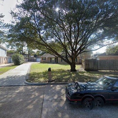 10719 Norchester Village Dr, Houston, TX 77070