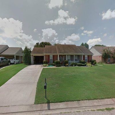 1079 Parkview Cir S, Southaven, MS 38671