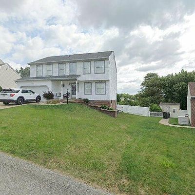 108 Stratford Ct, New Stanton, PA 15672