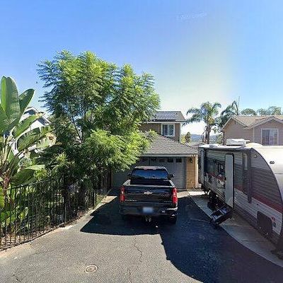 1223 Maryland Dr, Vista, CA 92083