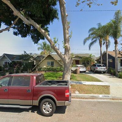 12439 Gradwell St, Lakewood, CA 90715