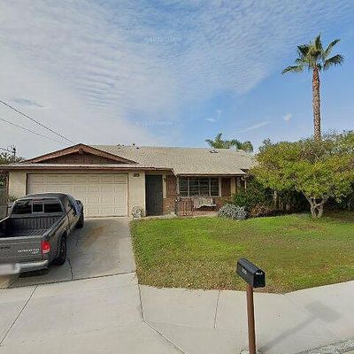 1246 Woodrail Dr, Vista, CA 92083