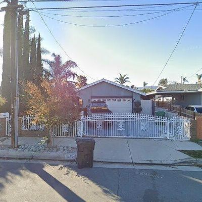 1252 E St, Corona, CA 92882