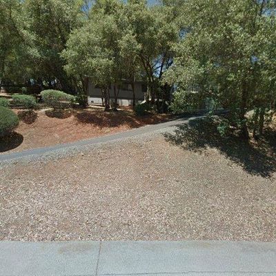 12521 Incline Dr, Auburn, CA 95603