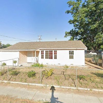 1261 N Cedar Ave, Fresno, CA 93703