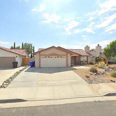 12811 Dillon Ln, Victorville, CA 92392