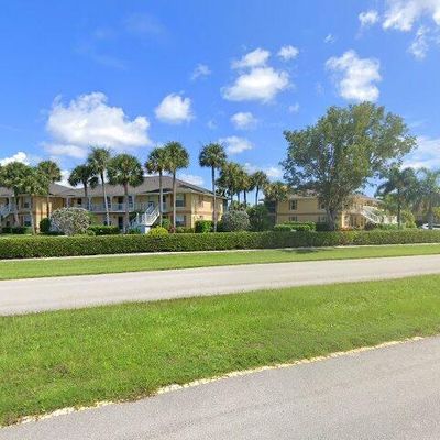 1285 Mainsail Dr #811, Naples, FL 34114