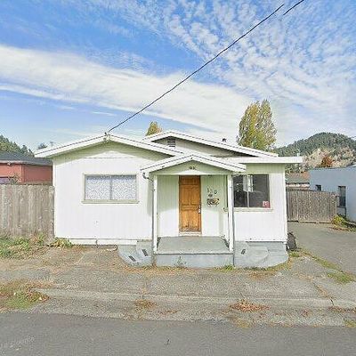 130 Cedar St, Rio Dell, CA 95562