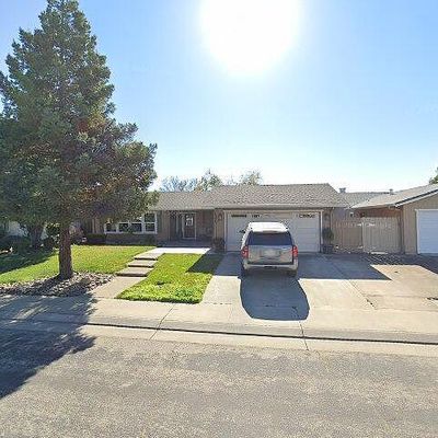 1304 Earth Flower Dr, Stockton, CA 95209