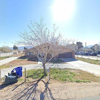 13045 Kiowa Rd, Apple Valley, CA 92308