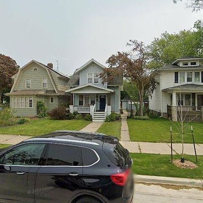 1305 Westlawn Ave, Racine, WI 53405