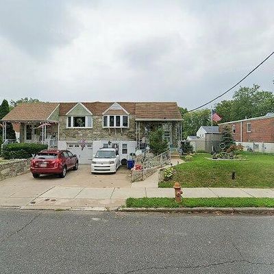 13063 Stevens Rd, Philadelphia, PA 19116