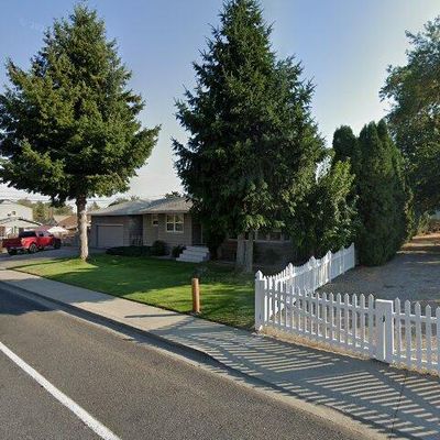 1307 Springwater Ave, Wenatchee, WA 98801