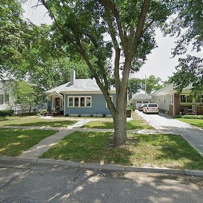 1307 W Division St, Grand Island, NE 68801