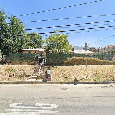 13148 Gladstone Ave, Sylmar, CA 91342