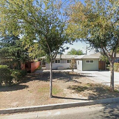 1322 Dellavalle Ave, Madera, CA 93638