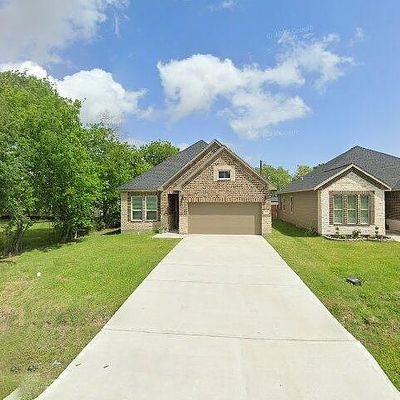 11701 N L St, La Porte, TX 77571