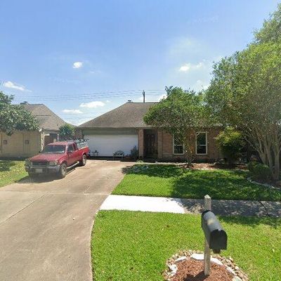 11855 Meadow Crest Dr, Meadows Place, TX 77477