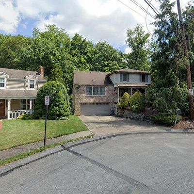 119 Larchwood Dr, Turtle Creek, PA 15145