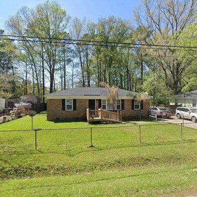 12 Henderson Dr, Goose Creek, SC 29445